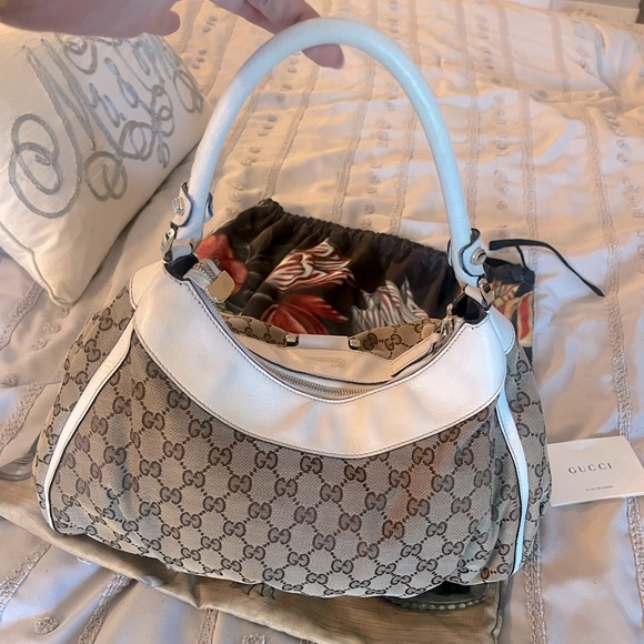 Gucci Canvas Abbey D-Ring Hobo Shoulder Bag - Picture 5 of 16